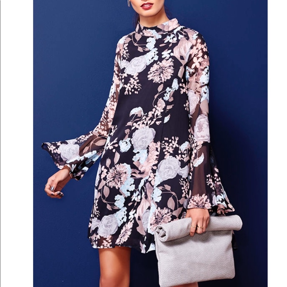 Lulus Like and Cher black floral shift dress